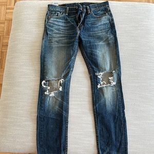 Distressed Levi’s 510 jeans skinny fit